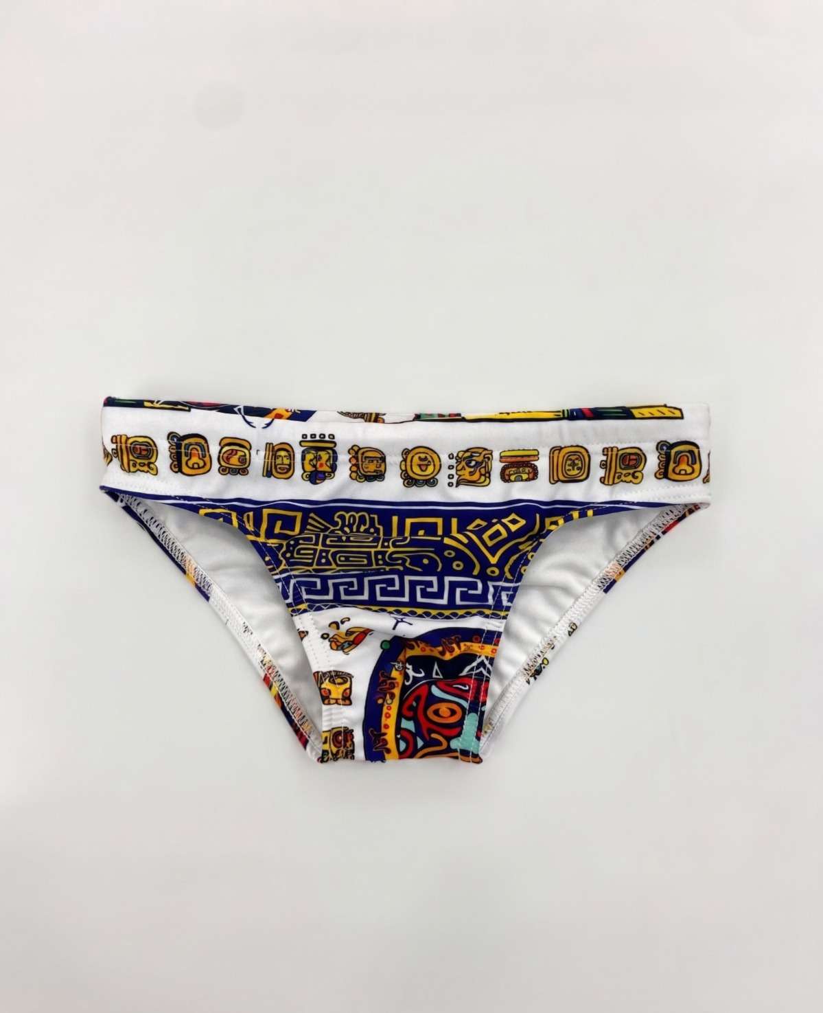 VR 23S - COSTUME 03-18A - FOUR BEACH